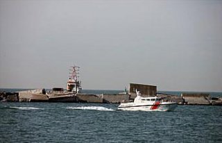Zonguldak'ta batan geminin kayıp 7 personelini arama...