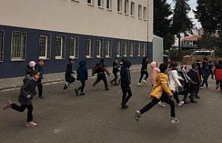 19 Mayıs ilçesinde okulda tahliye tatbikatı yapıldı
