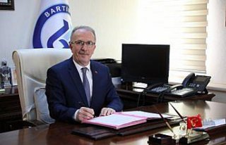 BARÜ Rektörü Uzun, halterde Avrupa şampiyonu olan...