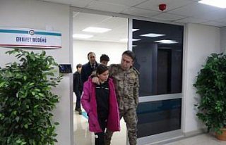 Çorum İl Emniyet Müdürü Pehlivan depremzede polisleri...