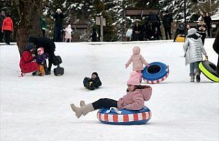 Gölcük Tabiat Parkı'nda tatil yoğunluğu...