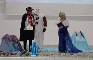 Havza'da çocuk oyunu “Karlar Kraliçesi“...