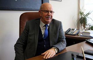 İşçi olarak başlayıp müdürlüğe kadar yükseldiği...