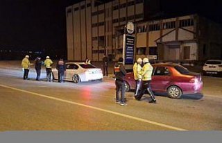 Bafra’da gece asayiş ve trafik uygulaması yapıldı