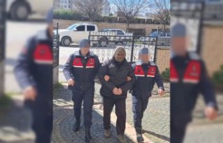 Bafra'da evinde 5,5 kilogram esrar bulunan zanlı...