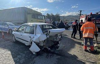 Bolu'da üç aracın karıştığı zincirleme...