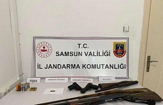 Salıpazarı'nda ruhsatsız silah operasyonu