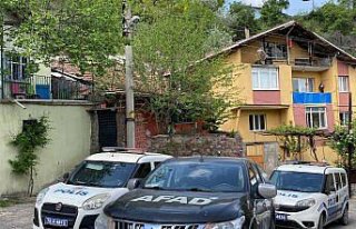 Karabük'te heyelan yaşanan bölgedeki 4 ev...