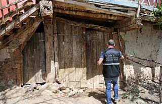 Tokat'ta depremlerin ardından hasar tespit çalışması...