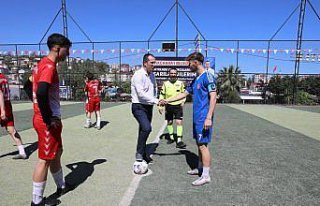 Akçaabat'ta liseler arası futbol turnuvası...