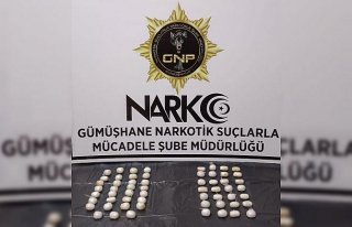 Bağırsaklarında uyuşturucu tespit edilen 2 yabancı...