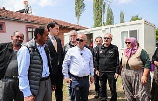 Tokat'ta deprem nedeniyle evi ağır hasar görenler...