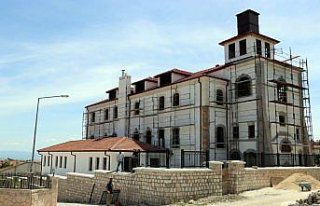 Amasya'daki 159 yıllık Kızlar Mektebi restorasyonla...