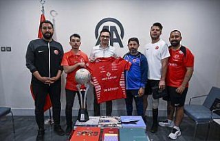 Ampute Futbol Milli Takımı, şampiyonluk kupasıyla...