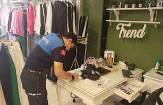 Bafra'da zabıtadan iş yerlerine ruhsat denetimi