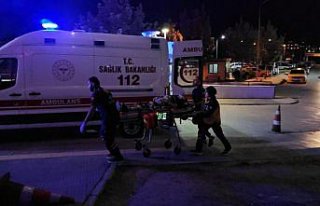 Çorum'da şarampole devrilen tırın sürücüsü...