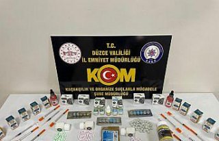 Düzce'de kaçak vücut geliştirme ürünleri...