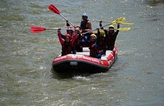 Hava sıcaklığının 30 derece ölçüldüğü Düzce'de...