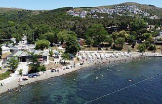 Sinop’ta tatilciler kentin tarihi ve turistik mekanlarını...