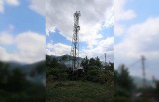 Tokat'ta baz istasyonu trafosunda çıkan yangın...