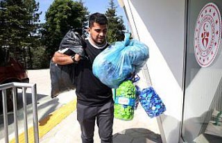 Kastamonu'da toplanan “mavi kapaklarla“ engelliler...