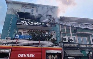 Zonguldak'ta kuaför dükkanında çıkan yangın...