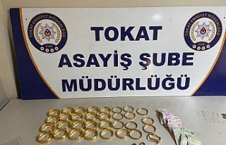 Tokat’ta kuyumcuya sahte altın satan yabancı uyruklu...
