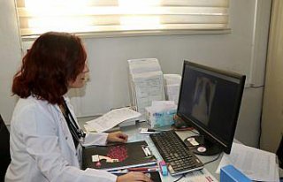 Anne babasının çalıştığı hastaneye doktor...