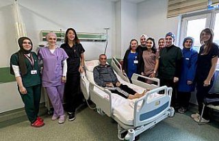 Aort yırtığı 10 saat süren hibrit ameliyatla...