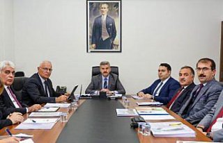 Artvin Valisi Ergün, İl Özel İdaresini ziyaret...