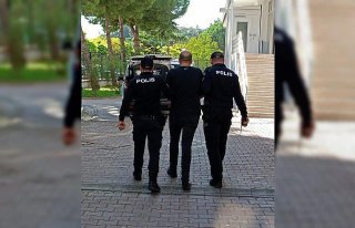 Bafra'da 9 yıl 6 ay hapis cezası bulunan firari...