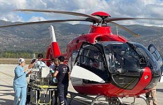 Tokat'ta 22 günlük bebek ambulans helikopterle...