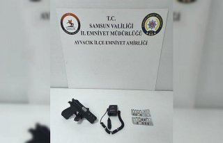 Ayvacık'ta uyuşturucu, kurusıkı tabanca ve...