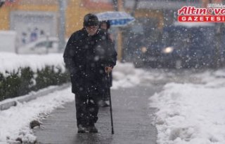 Anadolu Otoyolu ile D-100 kara yolunun Bolu Dağı...