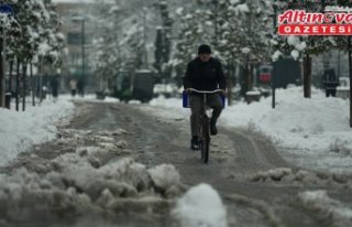 Anadolu Otoyolu ile D-100 kara yolunun Bolu Dağı...