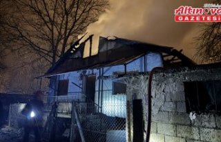 Bolu'da ev, ahır ve samanlık yangında kullanılamaz...