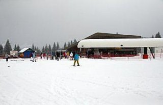 Ilgaz Dağı'nda kar yağışı ve sis etkili...