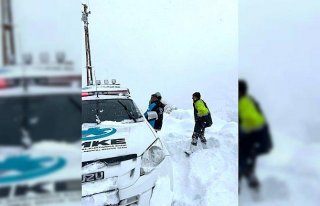 Samsun'da rahatsızlanan 2 kişiyi hastaneye...