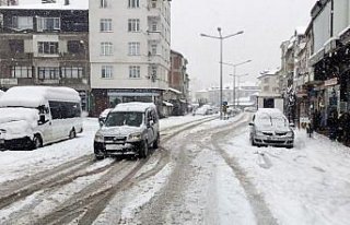 Sinop'ta kar etkili olmaya devam ediyor