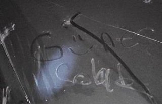 Çorum'da park halindeki 10 araca zarar verildi