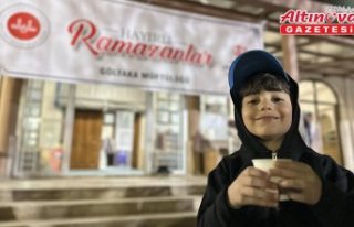 Düzce'deki camilerde teravih namazının ardından...