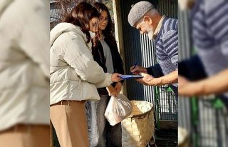 Erfelek'te her gün 102 haneye iftarlık yemek...