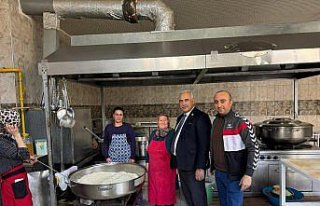 İskilip Belediyesi aşevinden her gün 300 kişiye...