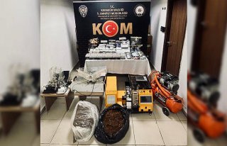Karabük'te kaçakçılık operasyonunda 3 şüpheli...