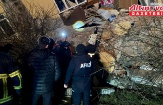 Sinop'ta 3 evin yıkıldığı heyelanda 4 kişi...