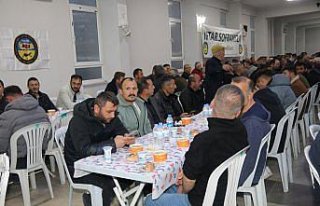 Taşova’da esnaflar iftarda buluştu