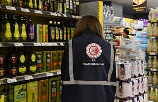 Trabzon Ticaret İl Müdürlüğü ekipleri denetimlerini...