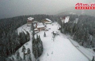 Ilgaz Dağı'nda kar etkili oluyor