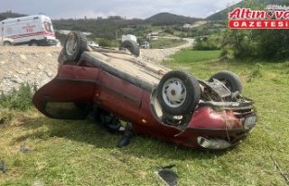 Tokat'ta tarlaya devrilen otomobildeki 2 kişi...