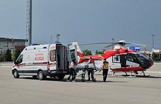 Ambulans helikopter 16 yaşındaki çocuk için havalandı